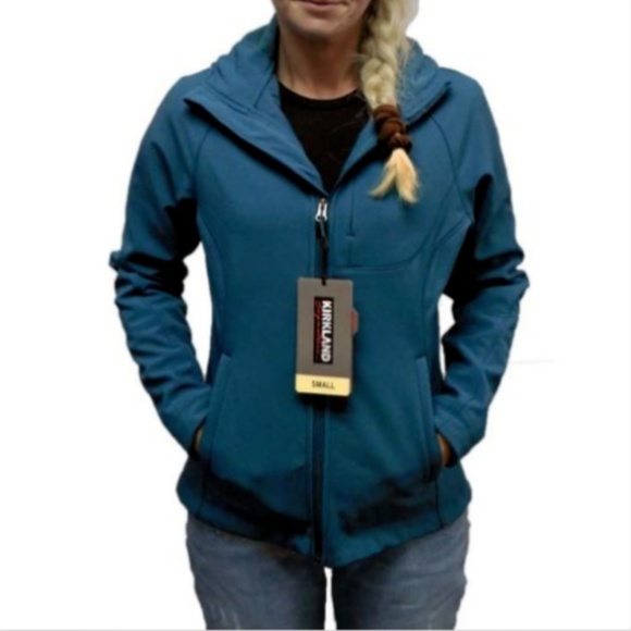 Kirkland Signature Soft shell fleece lined Jacket - Picture 2 of 5